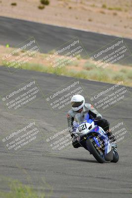 media/Jun-04-2022-WERA (Sat) [[b852bbbd55]]/Race 9 LW Twins Superbike V6 LW D Superstock/